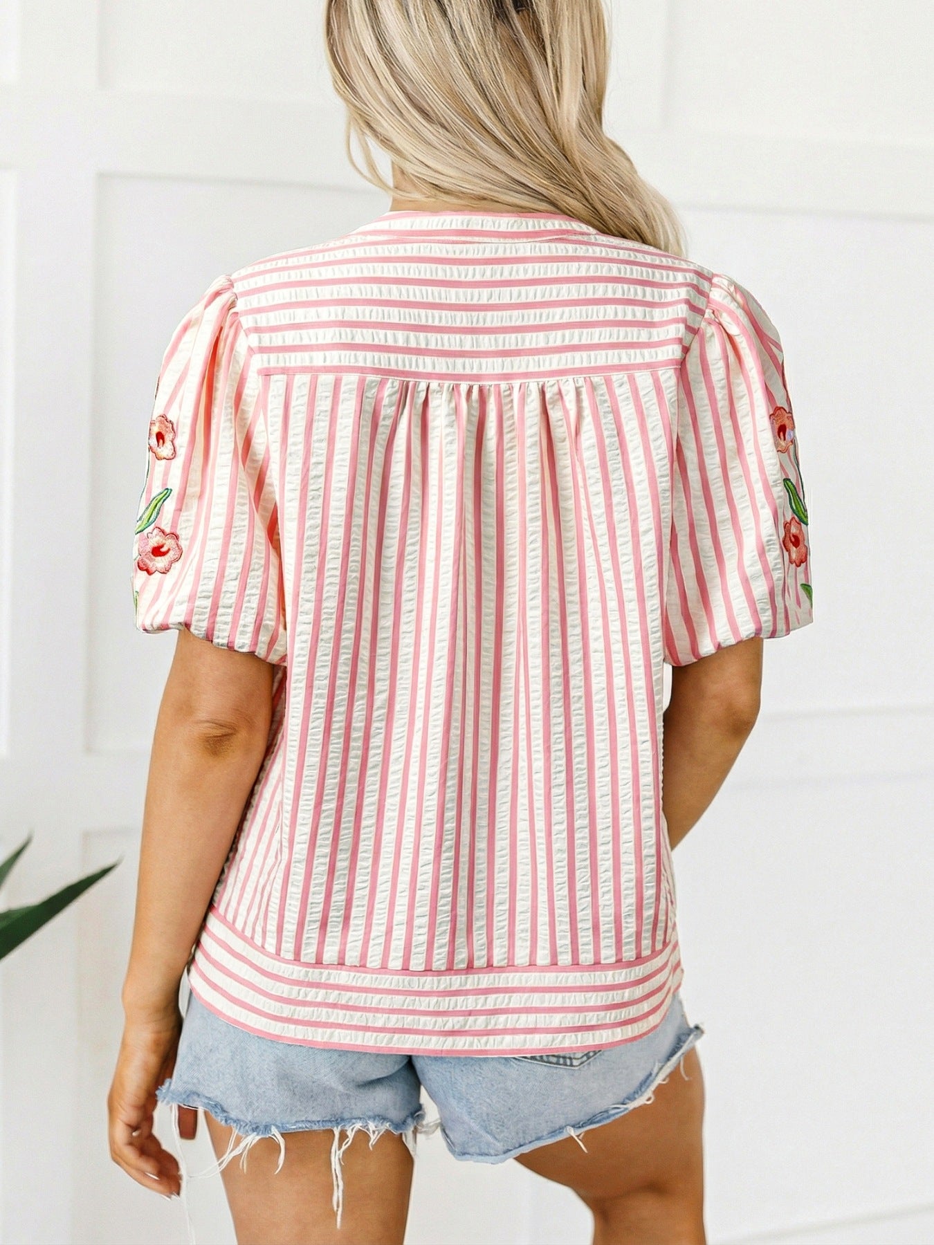 7df363df-ddc5-49e4-8e11-9657a7acb419-Max